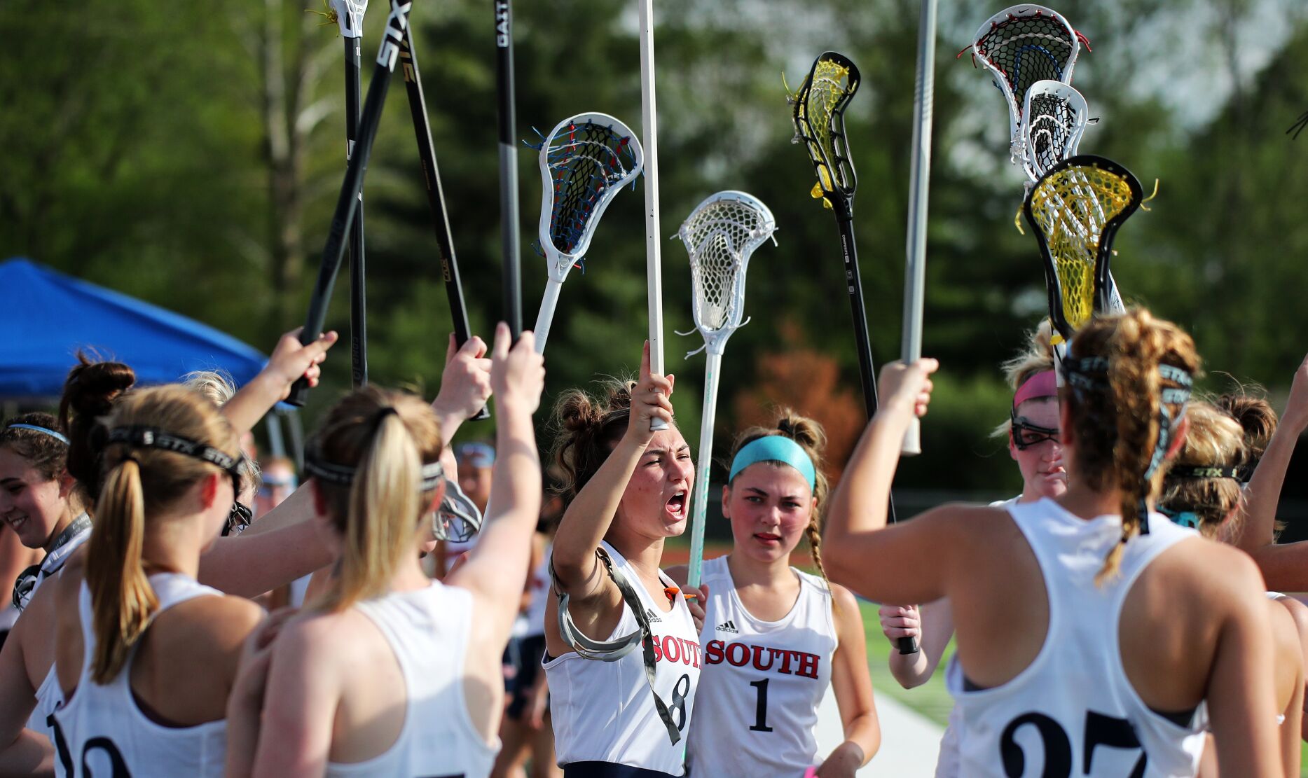 Parkway South 18, Belleville West 2